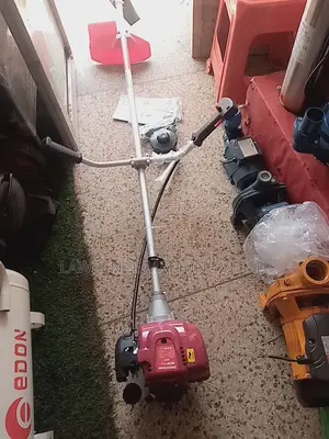 4 Stroke Brush Cutter