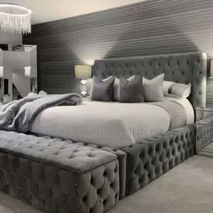 5x6 Bed With Ottoman in Gray Colour