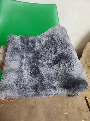Hairly Centre Carpets, Grey and White