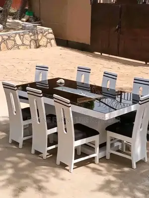 Dinning Table 8seaters