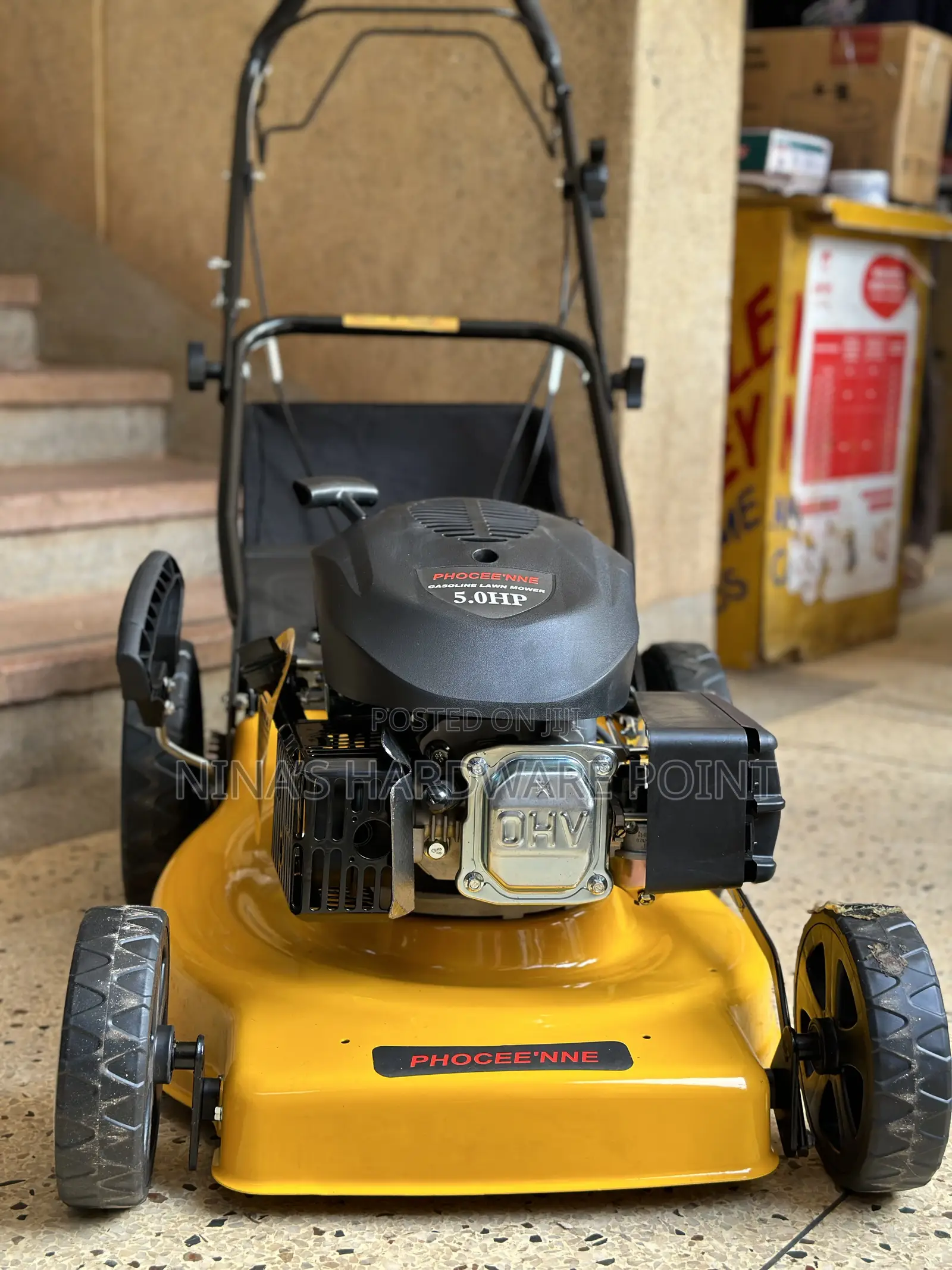 Gasoline Push Lawnmower Phoccenne