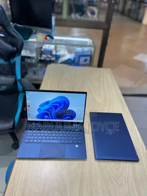 New Laptop HP Elite Dragonfly G2 16GB Intel Core I5 SSD 512GB