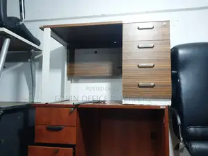 Second Hand Office Table for Small Space