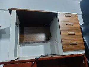 Second Hand Office Table for Small Space