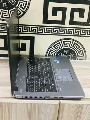 Laptop HP EliteBook 840 G3 8GB Intel Core I5 HDD+SSD 256GB