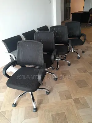 Nylon Wheel Office Chairs
