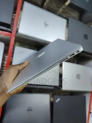 Laptop Apple MacBook Air 2017 8GB Intel Core I5 SSD 256GB