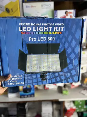PRO LED 800 Light for Video and Photo Studio With Tripod