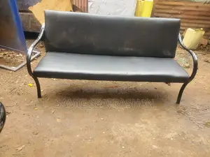 Waiting Sit .