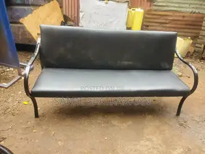 Waiting Sit .