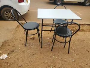 3 Sitter Dining Tables