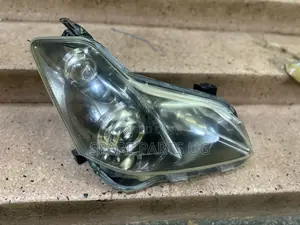 Toyota Blade Headlight