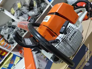 Husqvarna Chainsaw/Powersaw Machine 272 365