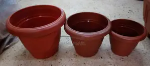Plastic Round Flower Pots
