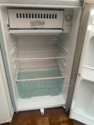 Fridge/Refrigerator/Nikai Brand/Used
