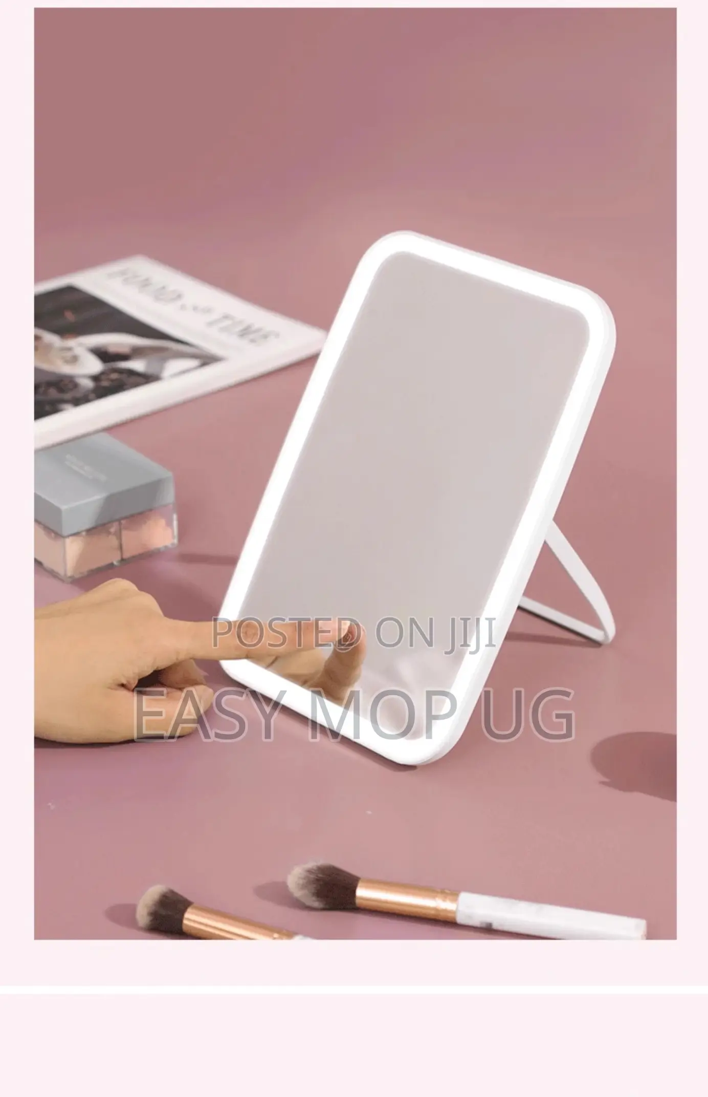 Rechargeable LED Make Up Mirror
