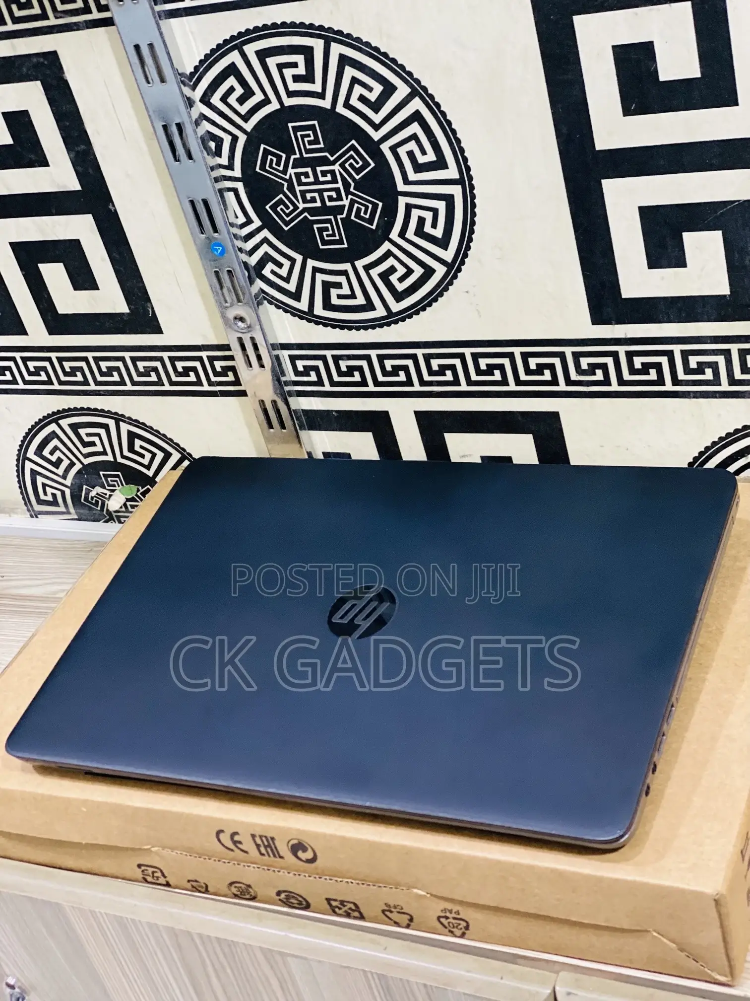 Laptop HP 248 G1 8GB AMD Ryzen 7 HDD 500GB