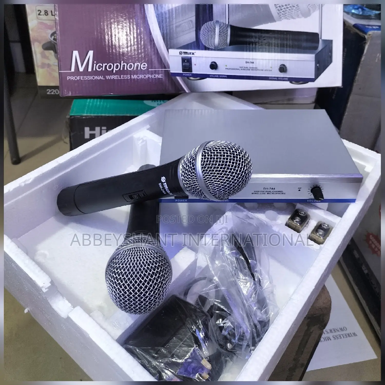 Wireless Microphone/ Microphone/Wireless Microphone