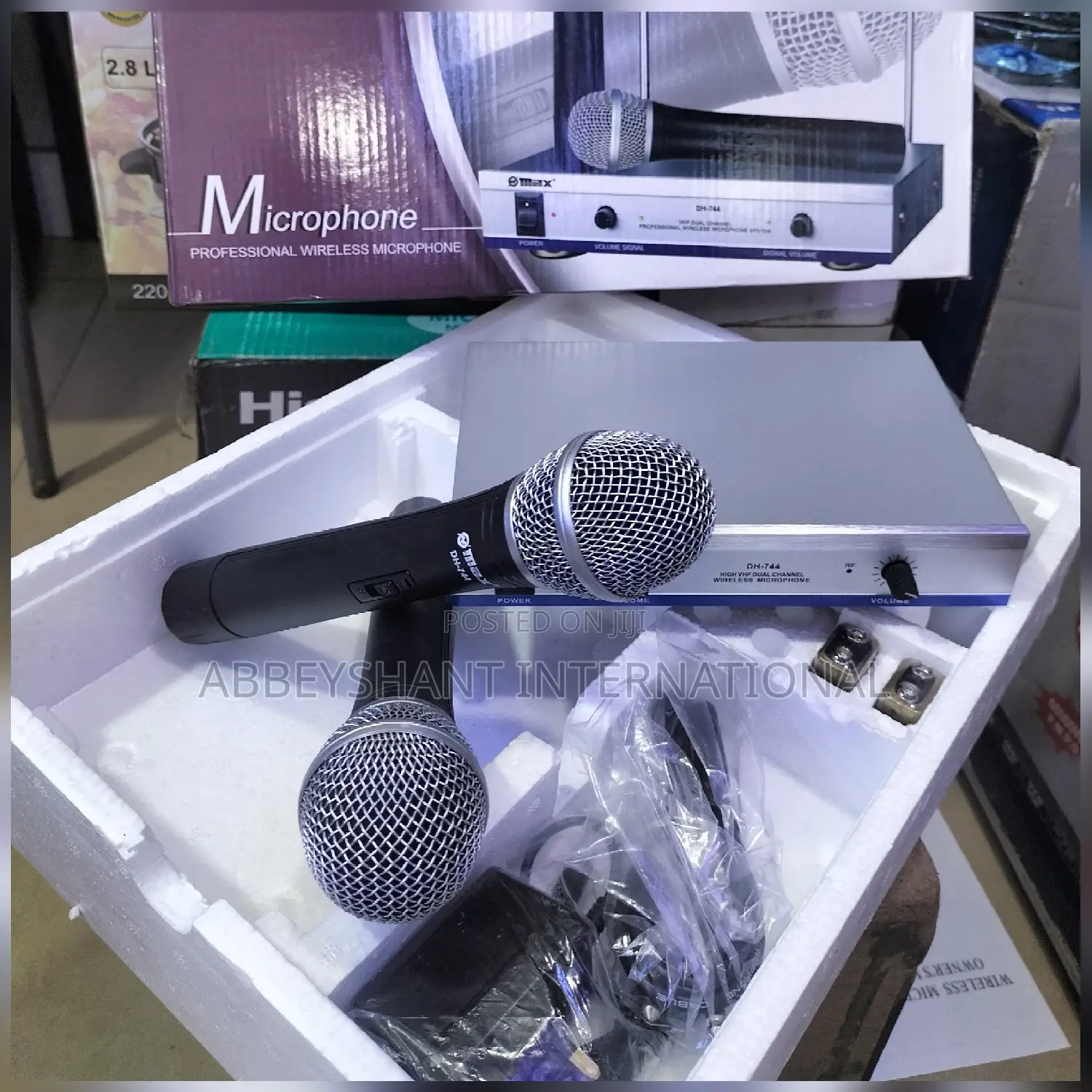Wireless Microphone/ Microphone/Wireless Microphone
