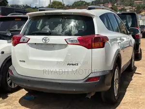 Toyota RAV4 2013 White