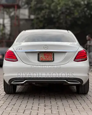 Mercedes-Benz C180 2014 White