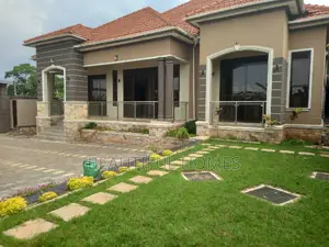 Furnished 5bdrm House in Kira for sale
