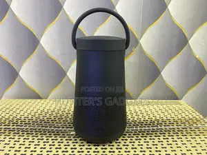 Bose Soundlink Revolve + 11 Series