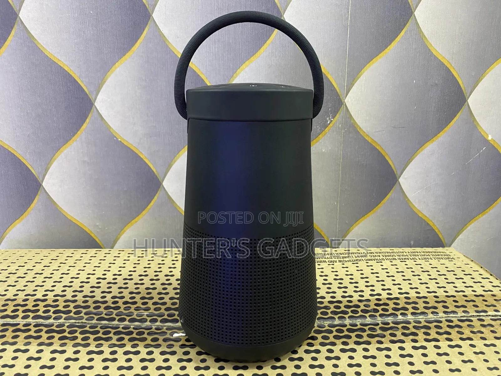 Bose Soundlink Revolve + 11 Series