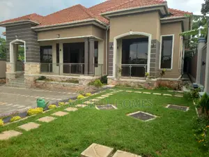 Furnished 5bdrm Bungalow in Kira for sale
