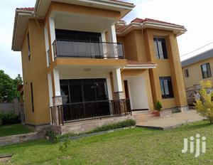 House in Bunga Close to Munyonyo on Sale