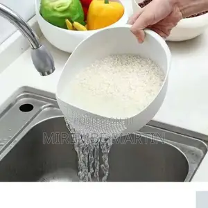 1pc Plastic Vegetable Food Strainer and Rice Washer.