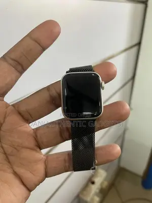 Apple Watch Series Se 40mm Uk Used About 7 Months