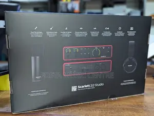 Focusrite Scarlett 2i2 4th Gen Studio Bundle