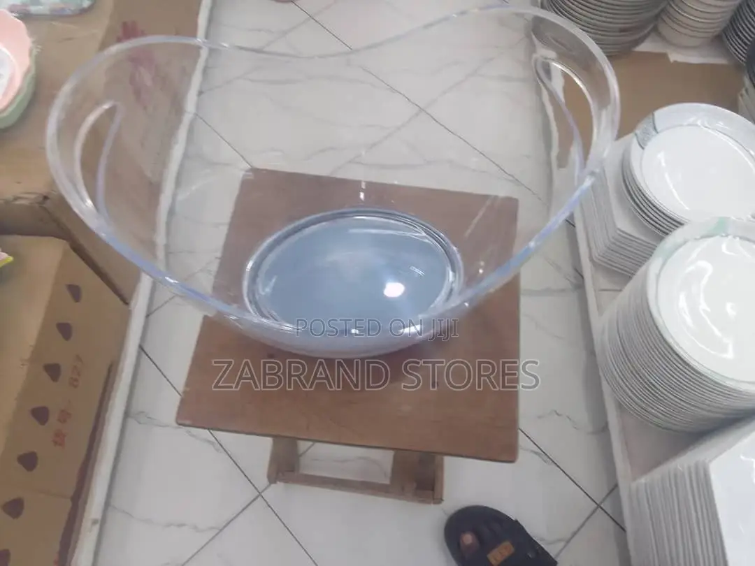 LED Color Changing Transparent Ice Bucket.