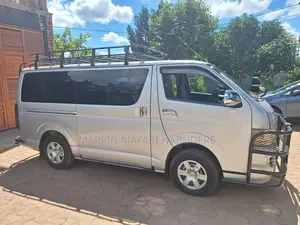 Toyota Hiace Vans for Hire
