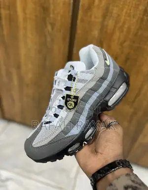 Original Nike Air Max 95 Grey Jewel Sneaker