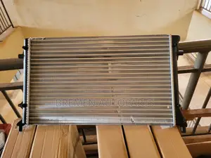 Radiator Engine Cooling Golf Mk5