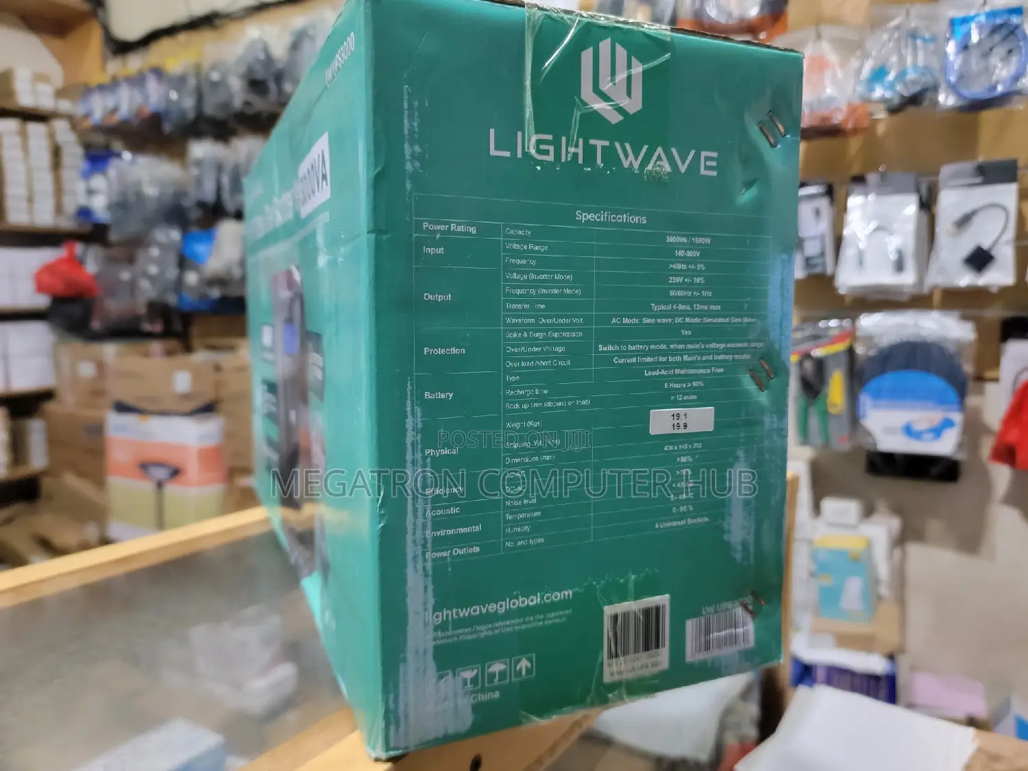 Lightwave 3000va UPS