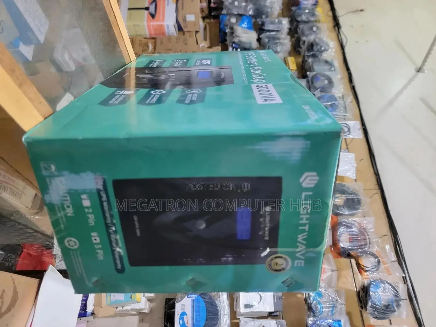 Lightwave 3000va UPS