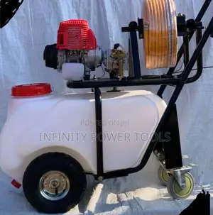 Movable Power Sprayer With Hose
