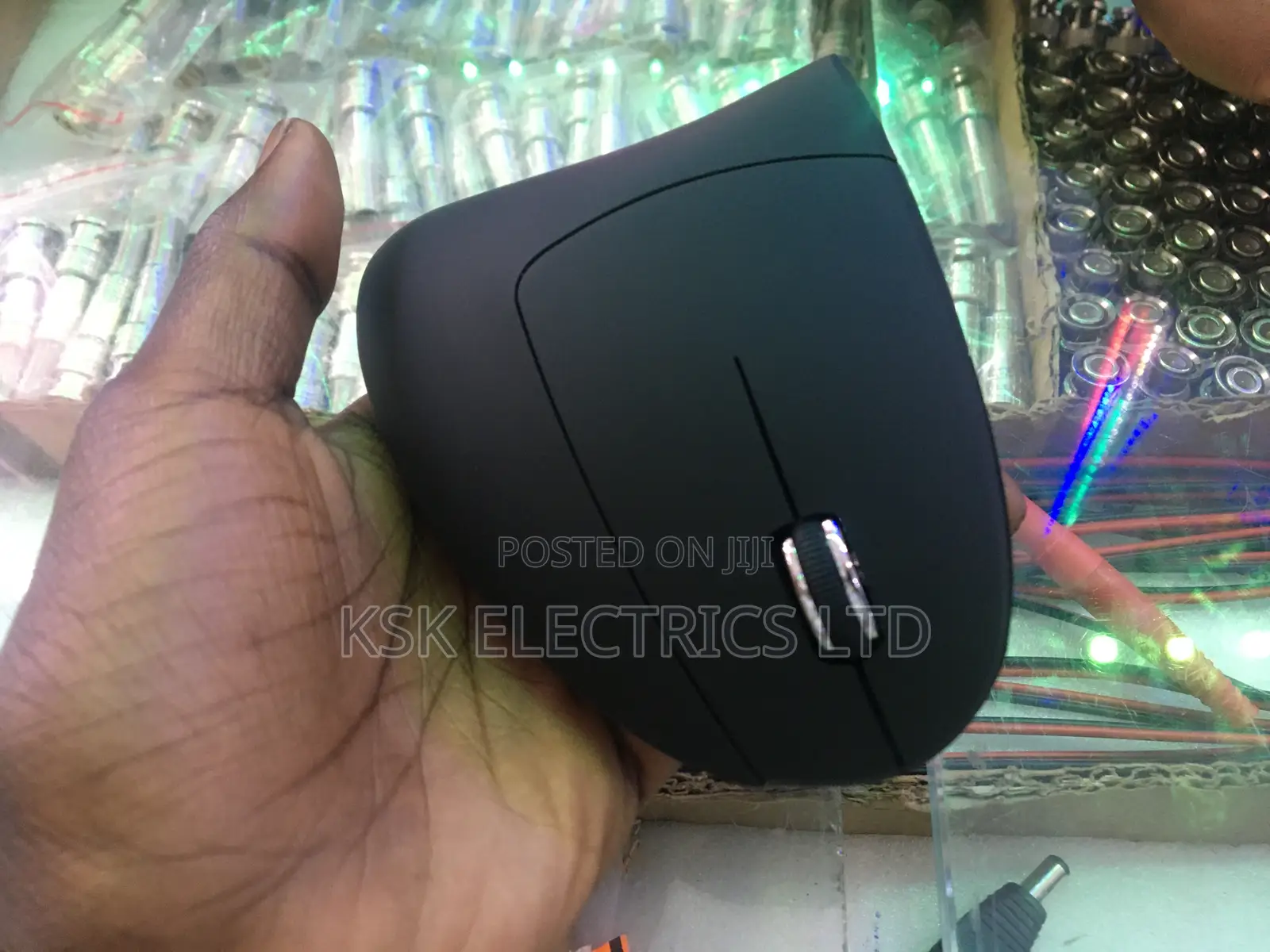 Gembird USB Vertical Mouse With 6 Buttons Black