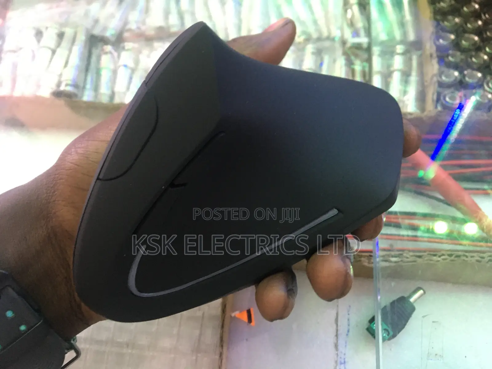 Gembird USB Vertical Mouse With 6 Buttons Black