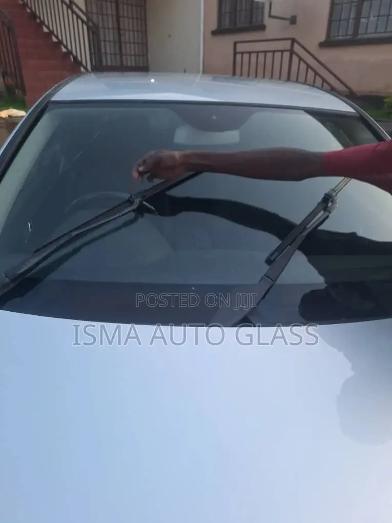 Windscreen Glass Automotive