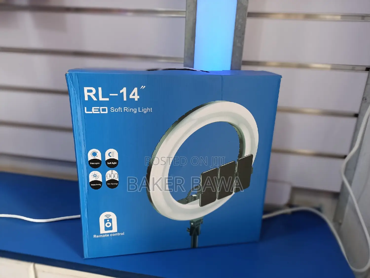 RL _ 14 Led Soft Light