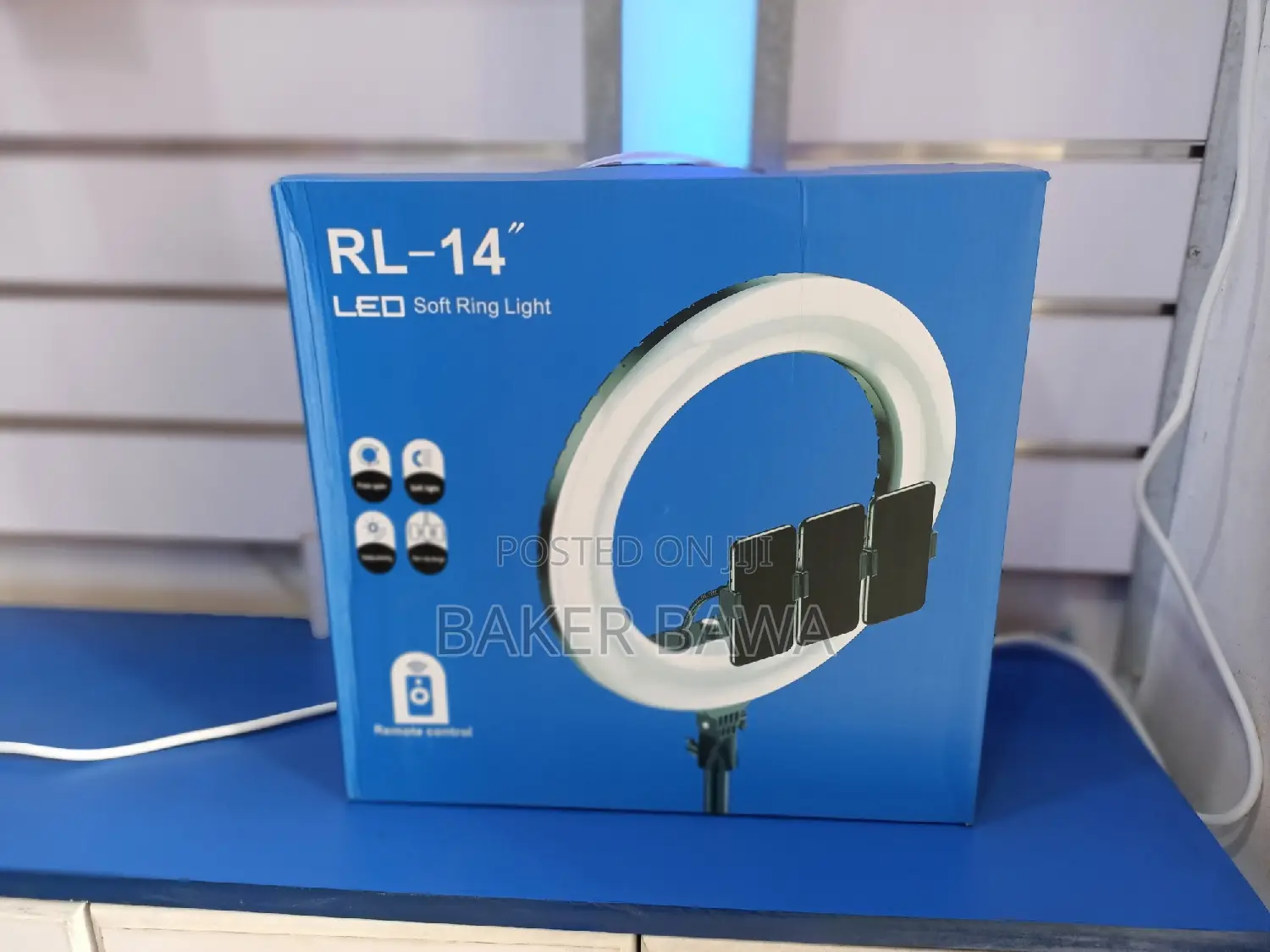 RL _ 14 Led Soft Light