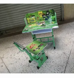 Kid's Study Table With Wooden Adjustable Table Chair-Green