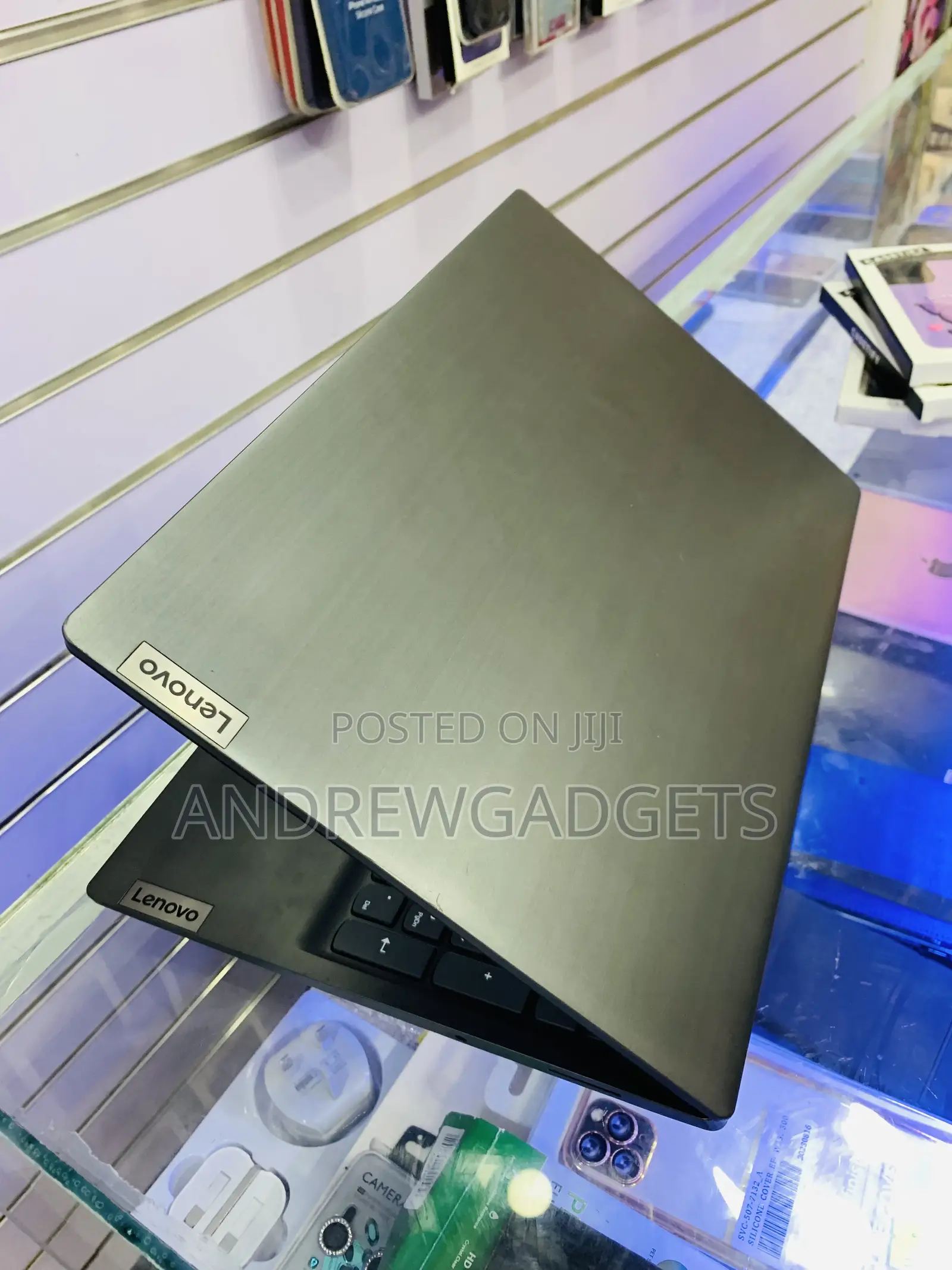 Laptop Lenovo V15 4GB Intel Core I3 HDD+SSD 500GB