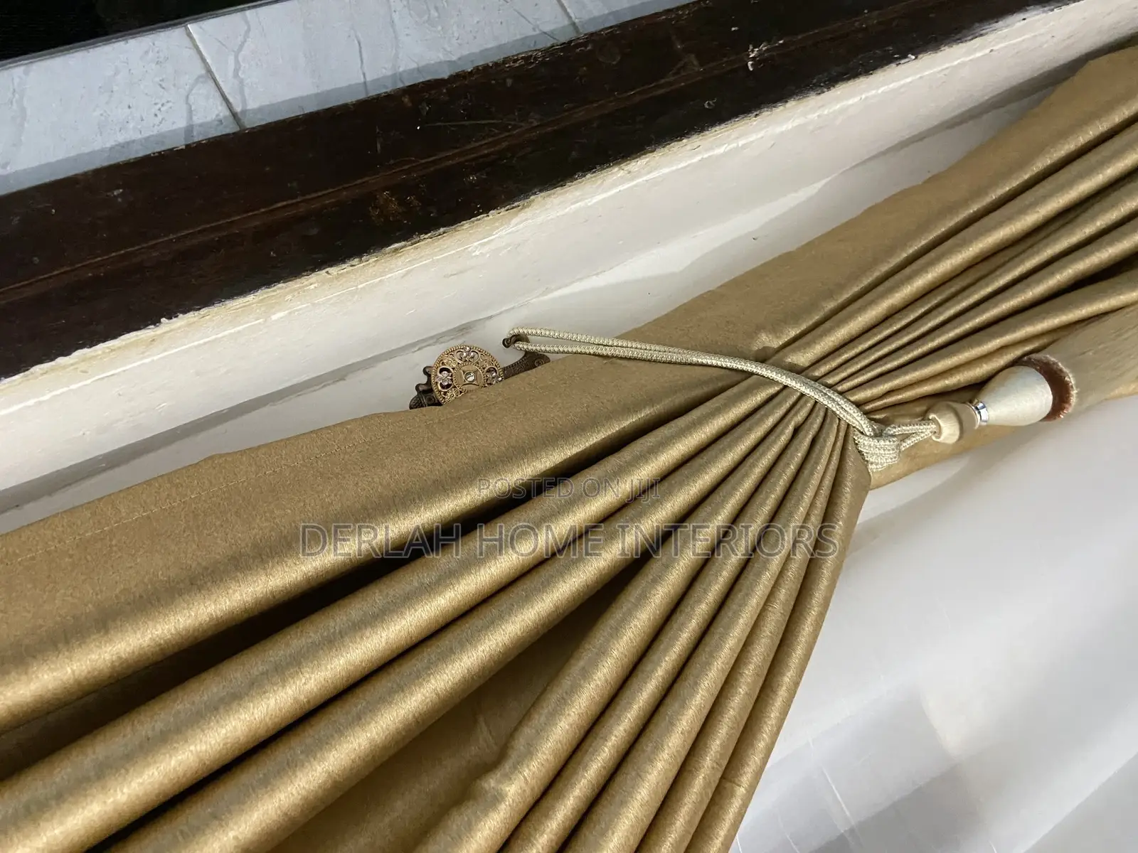 CURTAIN Handles Per Pair