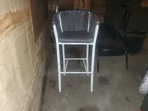 Counter Design Chair 2