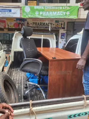 Office Chair and Table